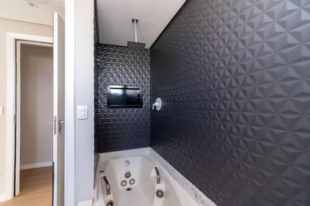 Apartamento à venda com 250m², 4 quartos e 4 vagasBanheiro da Suíte 2