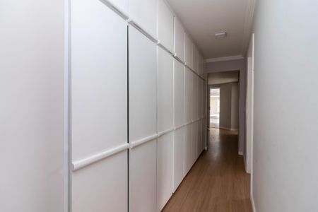 Apartamento à venda com 250m², 4 quartos e 4 vagasCorredor dos Quartos