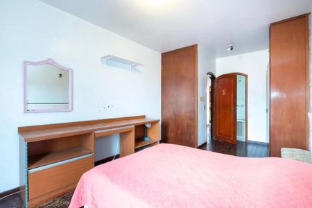 Foto 15 de casa à venda com 3 quartos, 303m² em Vila Sonia, São Paulo