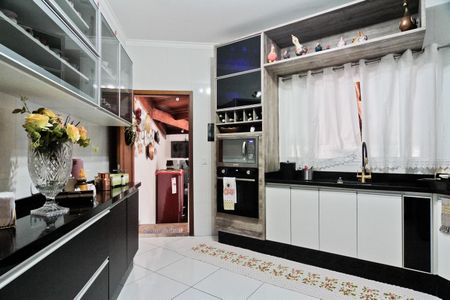 Casa à venda com 150m², 2 quartos e 2 vagasCozinha