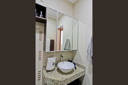 Casa à venda com 150m², 2 quartos e 2 vagasBanheiro