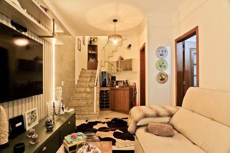 Casa à venda com 150m², 2 quartos e 2 vagasSala