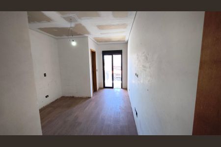 Casa à venda com 100m², 3 quartos e 2 vagas Casa à venda com 100m², 3 quartos e 2 vagasSuíte