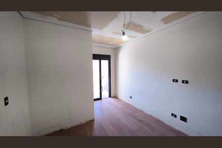 Casa à venda com 100m², 3 quartos e 2 vagas Casa à venda com 100m², 3 quartos e 2 vagasSuíte