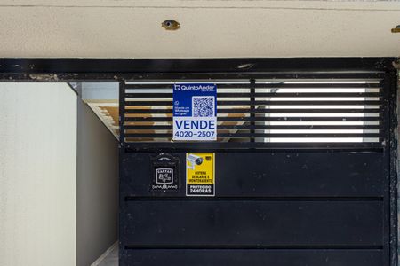 Casa à venda com 100m², 3 quartos e 2 vagas Casa à venda com 100m², 3 quartos e 2 vagasFachada com Plaquinha Instalada