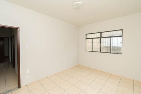 Casa à venda com 174m², 3 quartos e 2 vagasQuarto 3