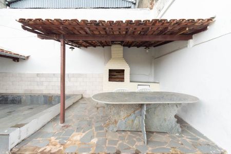 Casa à venda com 174m², 3 quartos e 2 vagasQuintal e Espaço Gourmet