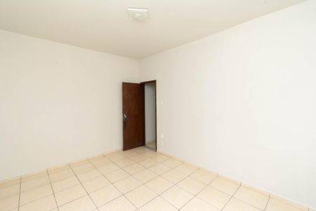 Casa à venda com 174m², 3 quartos e 2 vagasQuarto 3