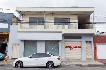 Casa à venda com 174m², 3 quartos e 2 vagasFachada