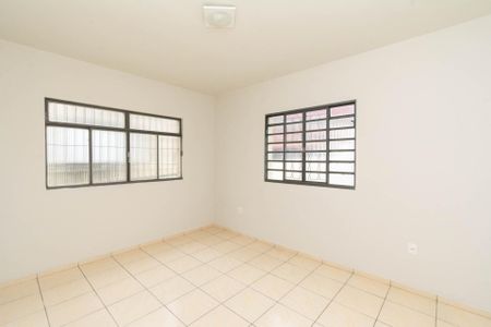 Casa à venda com 174m², 3 quartos e 2 vagasQuarto 3