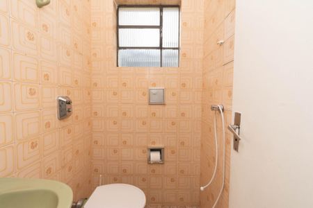 Casa à venda com 174m², 3 quartos e 2 vagasLavabo