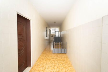 Casa à venda com 174m², 3 quartos e 2 vagasCorredor de Acesso