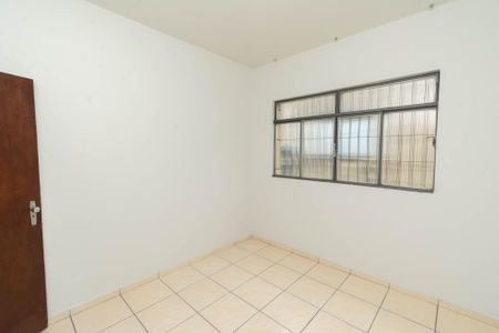 Casa à venda com 174m², 3 quartos e 2 vagasQuarto 2