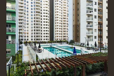 Apartamento para alugar com 33m², 1 quarto e 1 vaga Apartamento para alugar com 33m², 1 quarto e 1 vagaÁrea comum - Piscina