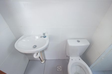 Apartamento para alugar com 48m², 2 quartos e 1 vaga Apartamento para alugar com 48m², 2 quartos e 1 vagaBanheiro