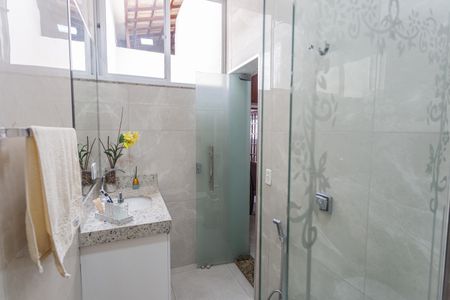 Casa à venda com 175m², 4 quartos e 3 vagasBanheiro Social