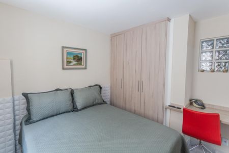 Casa à venda com 175m², 4 quartos e 3 vagasQuarto 1 da Casa 2