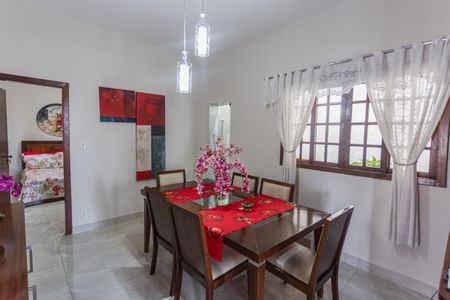 Casa à venda com 175m², 4 quartos e 3 vagasCopa