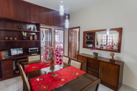 Casa à venda com 175m², 4 quartos e 3 vagasCopa