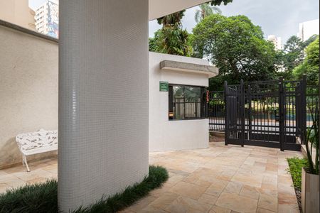 Apartamento para alugar com 56m², 1 quarto e sem vagaÁrea comum - Entrada do Edifício