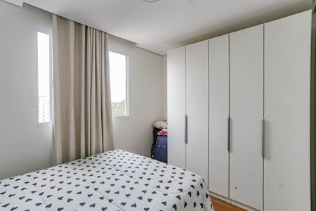 Apartamento à venda com 42m², 2 quartos e 1 vagaQuarto 2