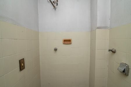 Apartamento para alugar com 86m², 2 quartos e sem vagaBanheiro da Área de Serviço