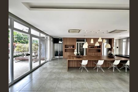 Apartamento para alugar com 141m², 1 quarto e 1 vaga