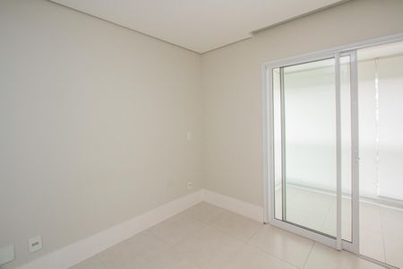 Apartamento para alugar com 141m², 1 quarto e 1 vaga