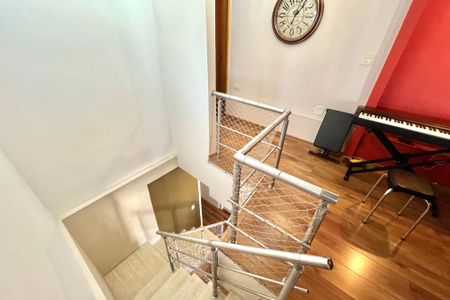 Apartamento à venda com 160m², 3 quartos e 1 vagaEscada