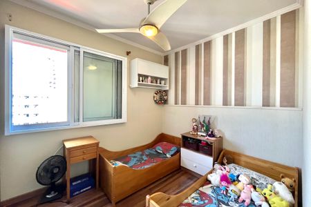 Apartamento à venda com 160m², 3 quartos e 1 vagaQuarto 2