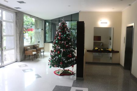 Apartamento à venda com 185m², 3 quartos e 2 vagasHall social