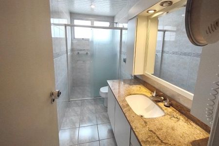 Apartamento à venda com 185m², 3 quartos e 2 vagasBanheiro da Suíte