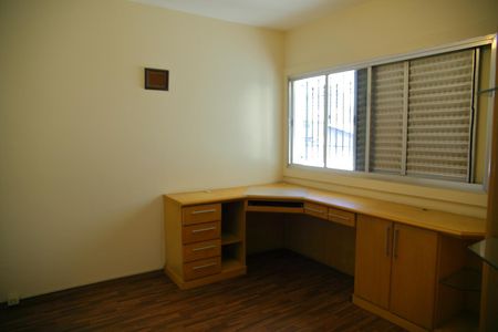 Casa para alugar com 280m², 4 quartos e 4 vagasQuarto 2 