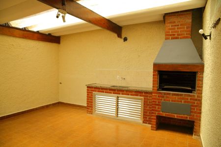 Casa para alugar com 280m², 4 quartos e 4 vagasQuintal /Churrasqueira 