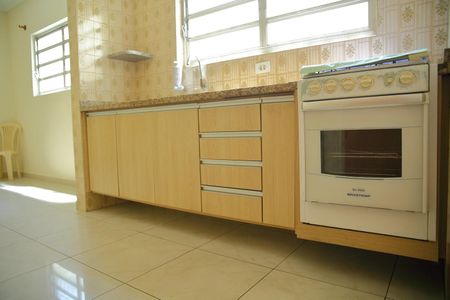 Casa para alugar com 280m², 4 quartos e 4 vagasCozinha 