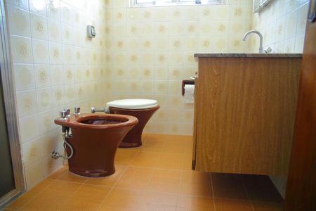 Casa para alugar com 280m², 4 quartos e 4 vagasBanheiro Social 