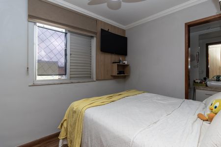 Apartamento à venda com 100m², 2 quartos e 2 vagasQuarto 2