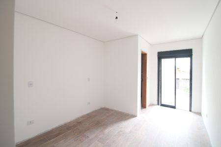 Casa à venda com 110m², 3 quartos e 2 vagasSuíte 2