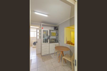 Apartamento à venda com 140m², 2 quartos e 1 vagaCozinha
