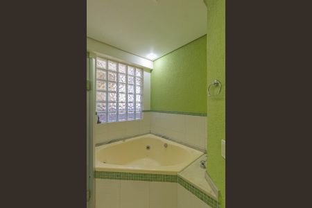 Apartamento à venda com 140m², 2 quartos e 1 vagaBanheiro da Suíte