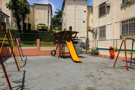 Apartamento para alugar com 56m², 2 quartos e 1 vagaÁrea comum - Playground