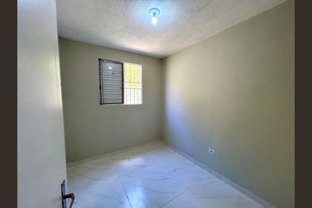 Quarto 1 de apartamento para alugar com 2 quartos, 44m² em Jardim Nova Cidade, Guarulhos