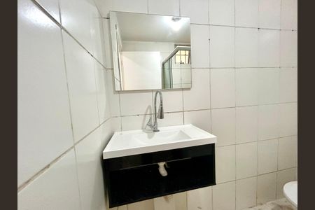 Apartamento para alugar com 44m², 2 quartos e 1 vaga Apartamento para alugar com 44m², 2 quartos e 1 vagaBanheiro