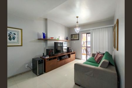 Apartamento à venda com 101m², 3 quartos e 1 vagaSala