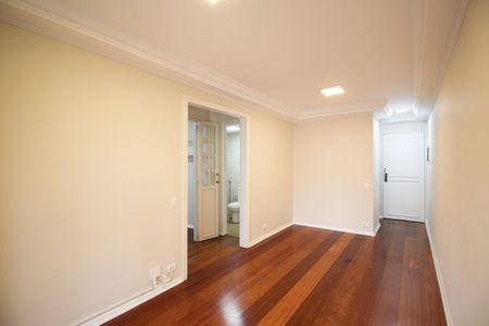 Apartamento à venda com 55m², 2 quartos e 1 vaga Apartamento à venda com 55m², 2 quartos e 1 vagaSala