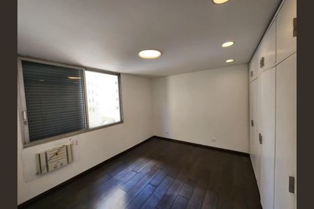 Apartamento para alugar com 178m², 3 quartos e 2 vagas