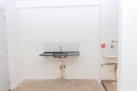 Apartamento à venda com 40m², 2 quartos e sem vaga Apartamento à venda com 40m², 2 quartos e sem vagaCozinha e Área de Serviço