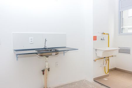 Apartamento à venda com 40m², 2 quartos e sem vaga Apartamento à venda com 40m², 2 quartos e sem vagaCozinha e Área de Serviço