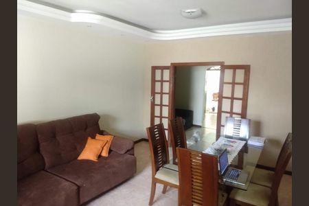 Casa para alugar com 2 quartos, 65m² em Candelária, Belo Horizonte