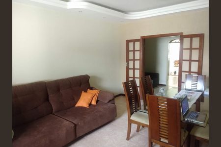 Casa para alugar com 2 quartos, 65m² em Candelária, Belo Horizonte